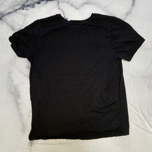 Friday Friends Tee - Picture 2 of 4